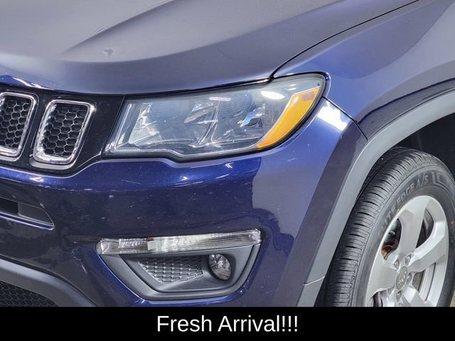 Used 2020 Jeep Compass Latitude w/ Cold Weather Group AWD/4WD image 9