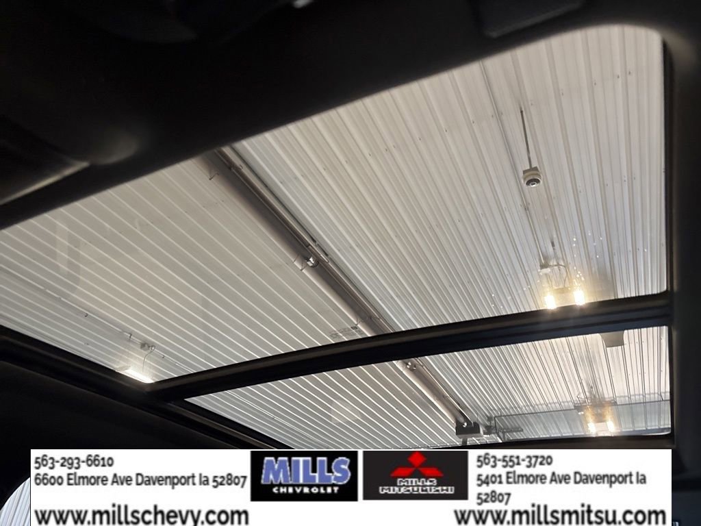 Used 2021 Chevrolet Tahoe LT w/ LT Signature Package image 26