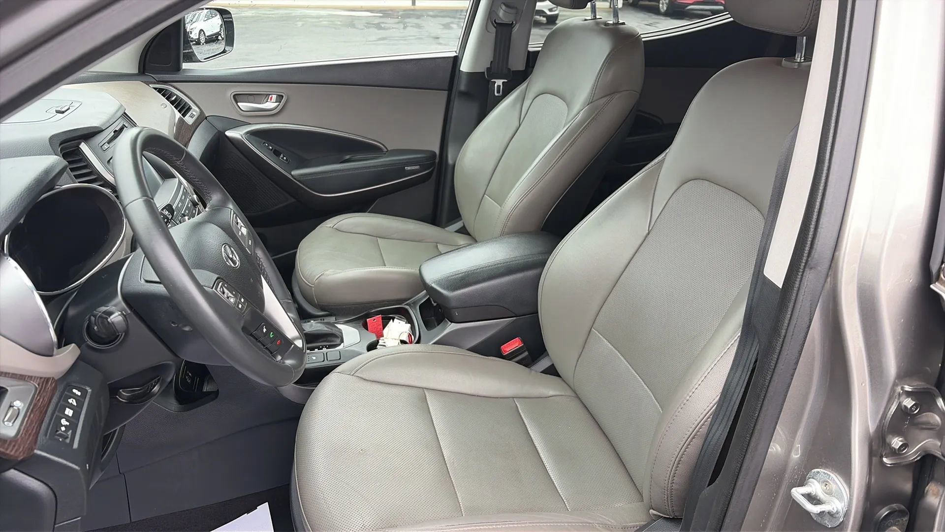 Used 2017 Hyundai Santa Fe Sport image 9