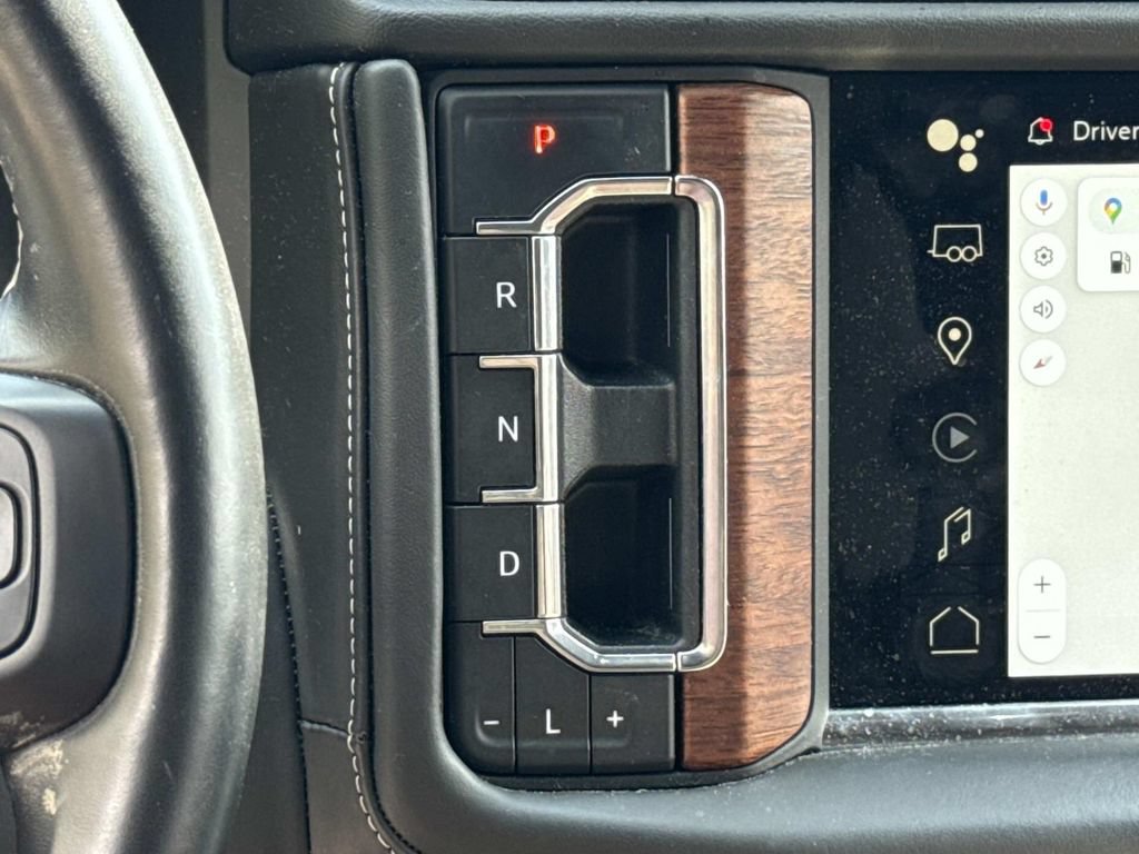 Used 2023 GMC Yukon Denali Ultimate AWD/4WD image 12