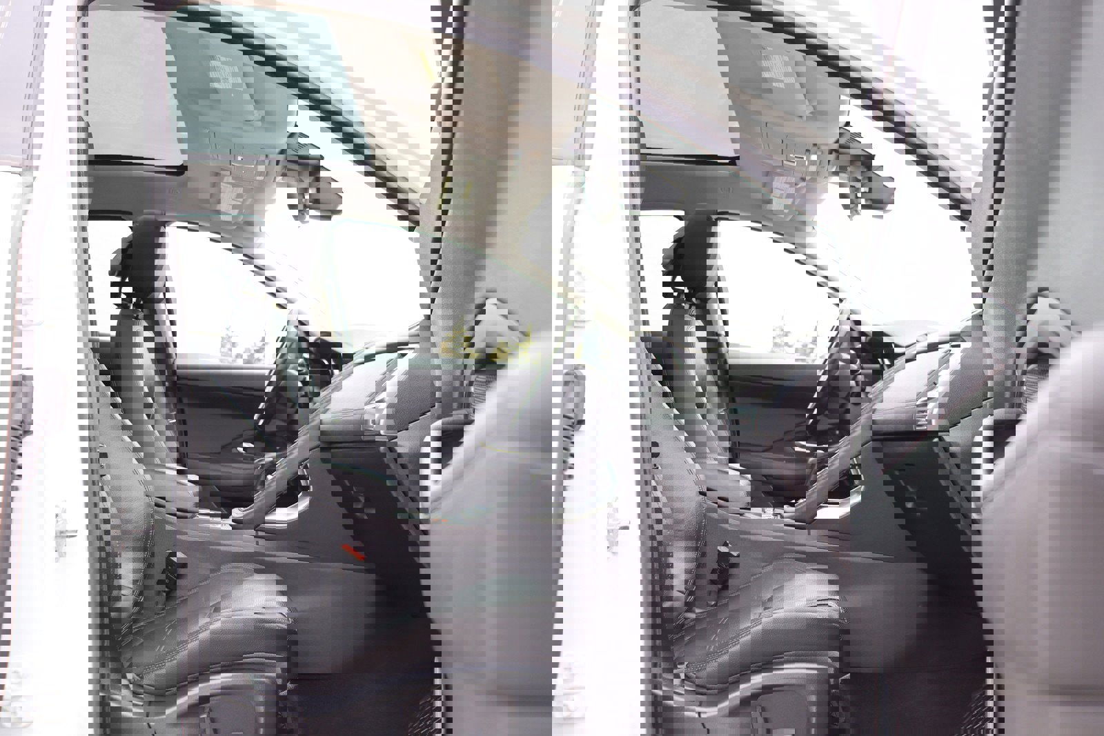 Used 2019 Jaguar E-PACE S image 20