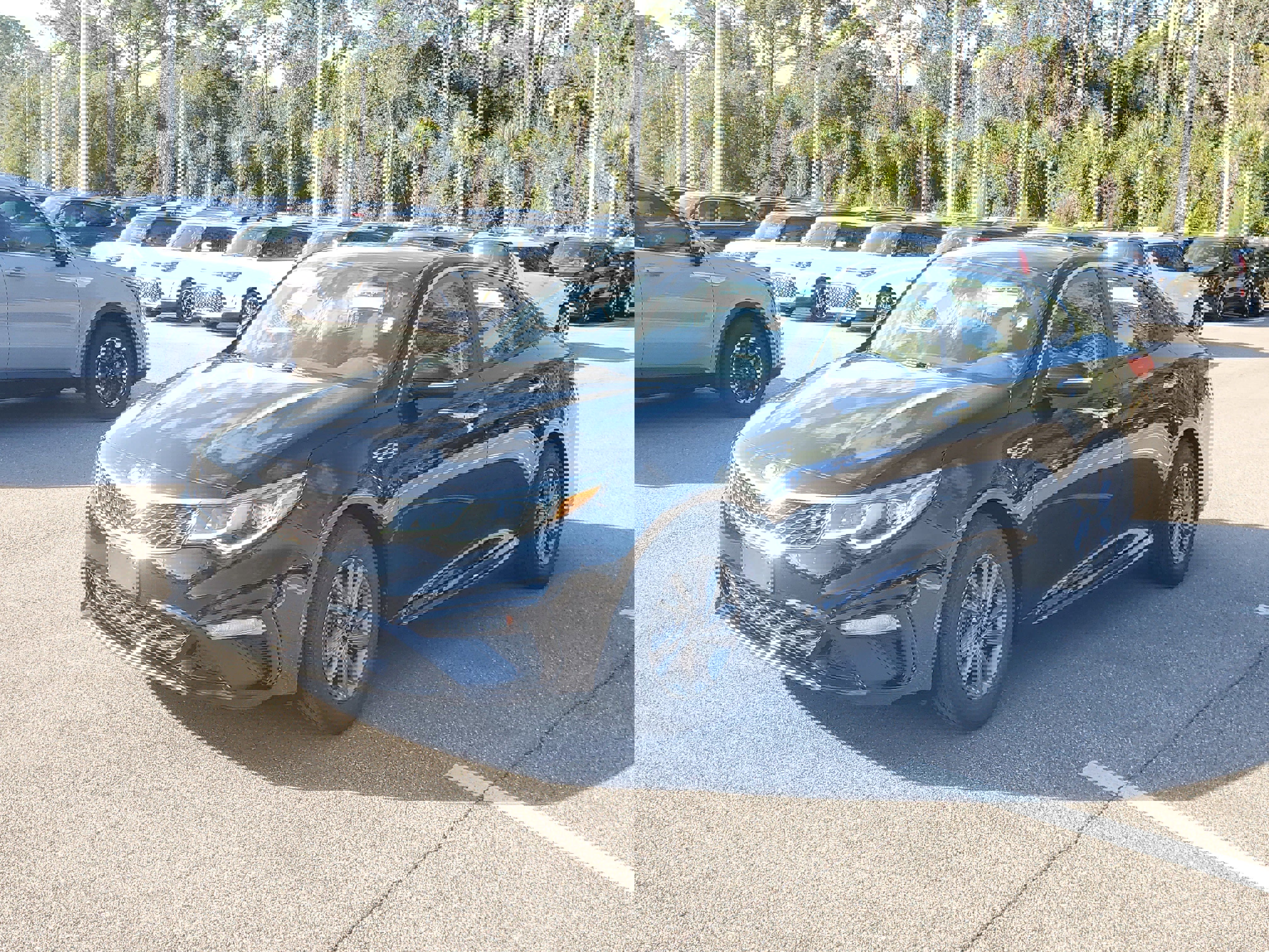 Certified 2020 Kia Optima LX image 3