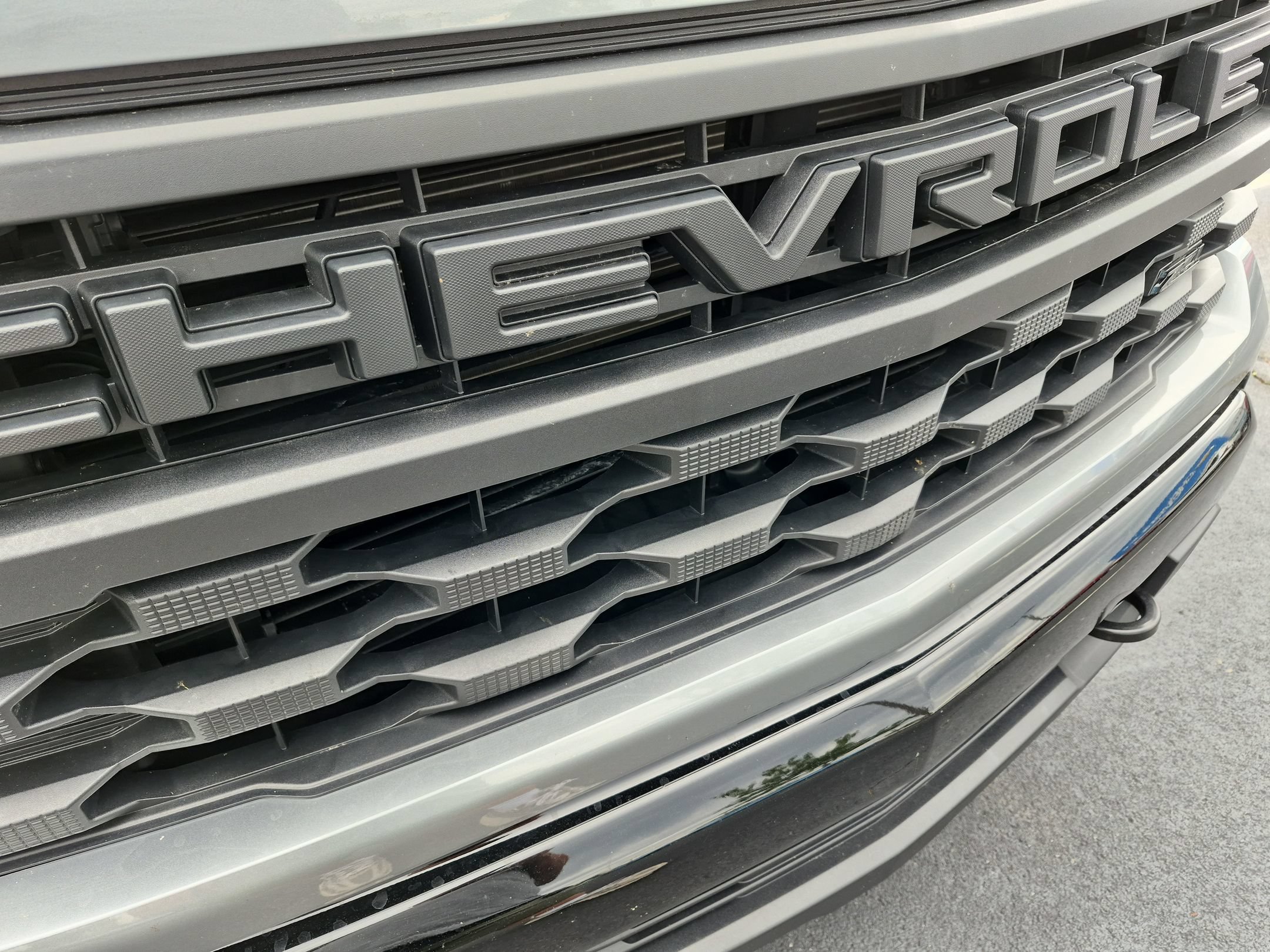 Used 2024 Chevrolet Silverado 1500 Custom Trail Boss w/ Dark Appearance Package AWD/4WD image 31