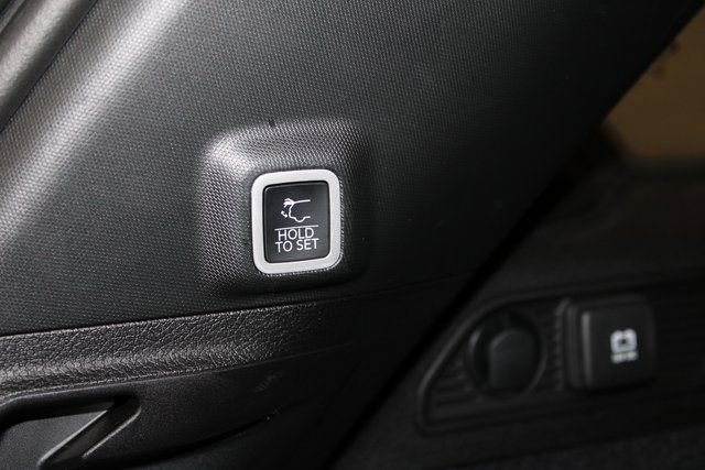 Used 2024 Jeep Grand Cherokee Summit image 39