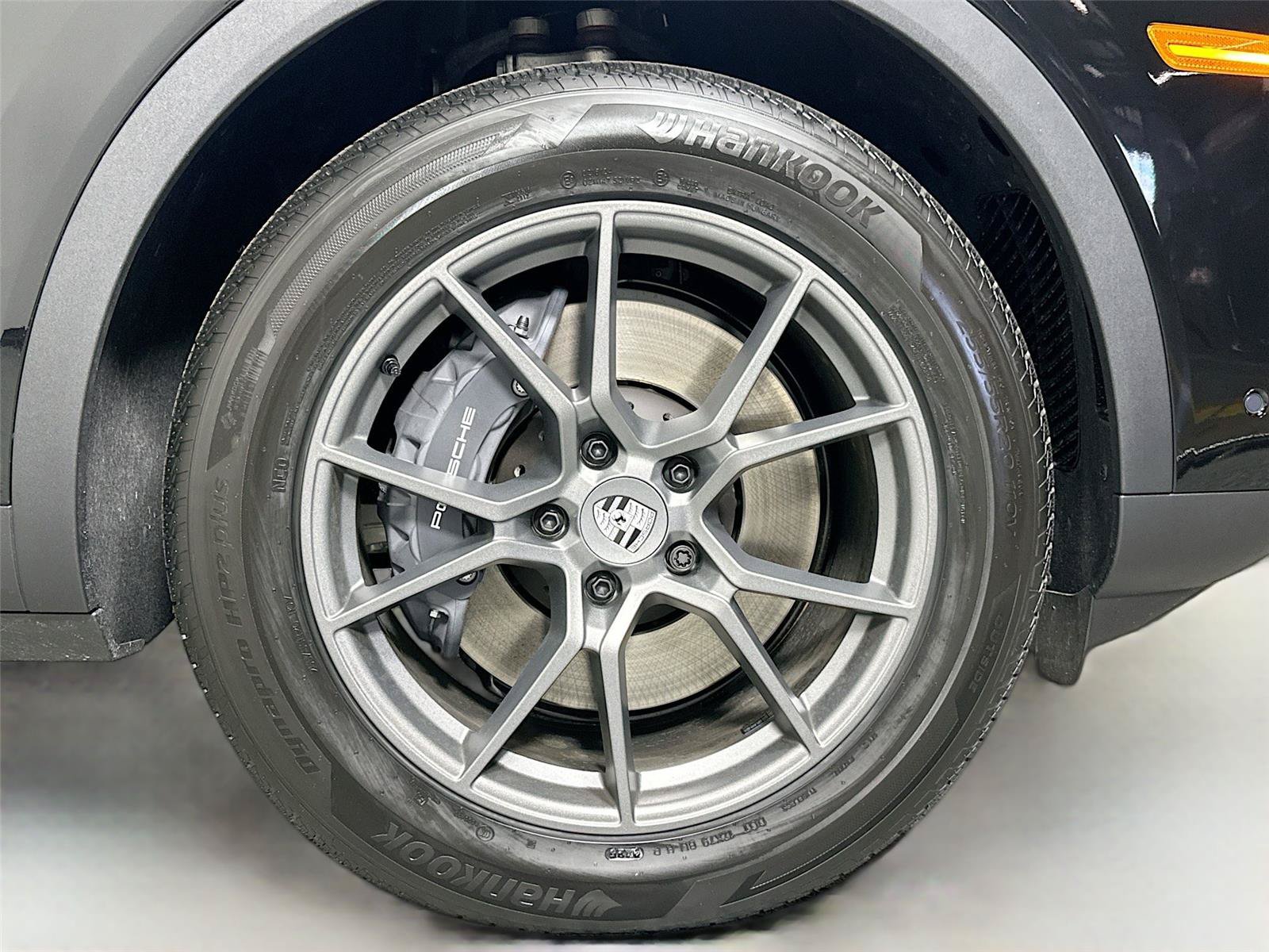 Certified 2026 Porsche Cayenne Coupe AWD/4WD image 14