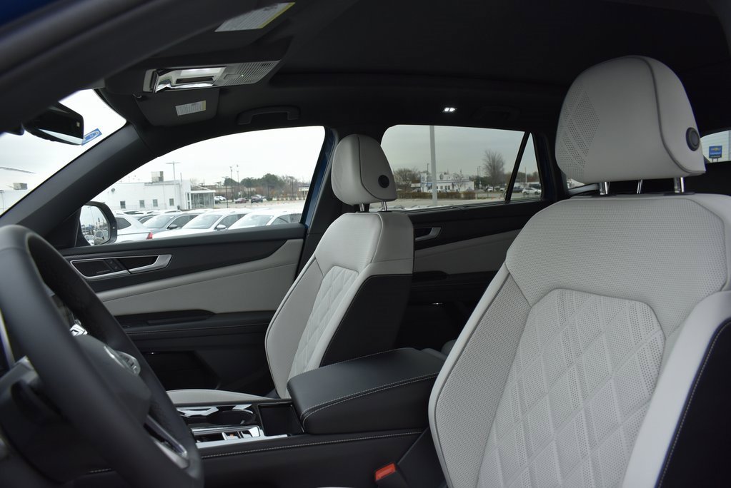 New 2025 Volkswagen Atlas Cross Sport SEL Premium R-Line image 8