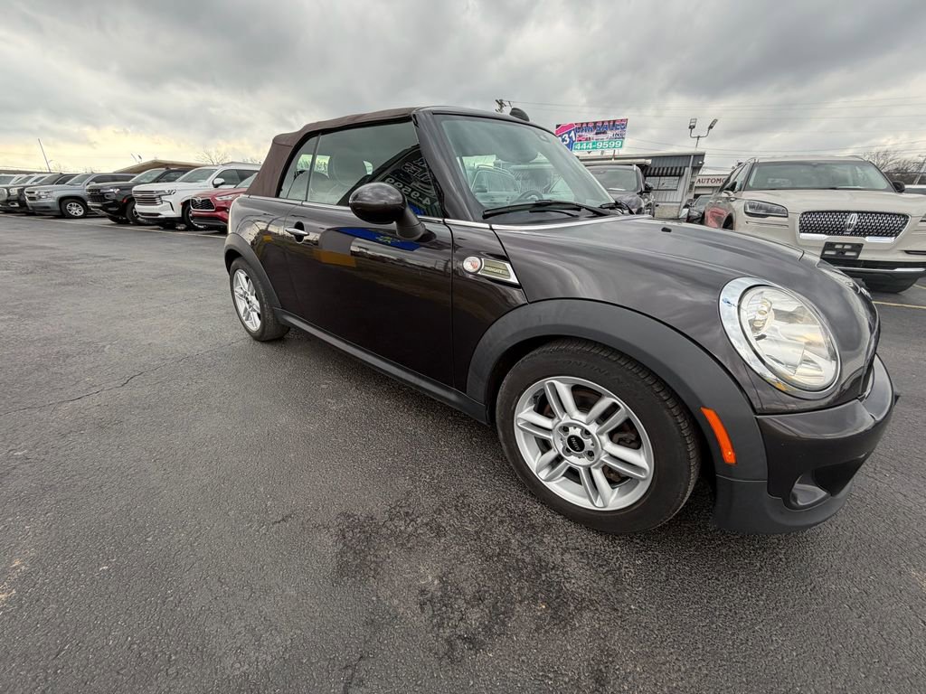 Used 2014 MINI Cooper S image 1