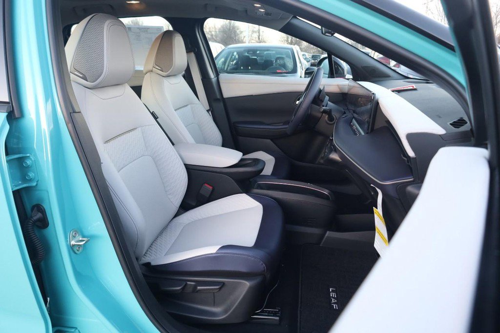 New 2026 Nissan Leaf Platinum+ w/ Cargo Package (Platinum+) image 27