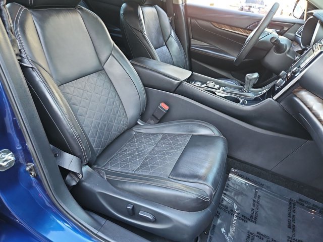 Used 2018 Nissan Maxima Platinum FWD image 21