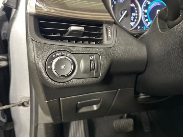 Used 2020 Buick Envision Premium w/ LPO, Interior Luxury Package image 19