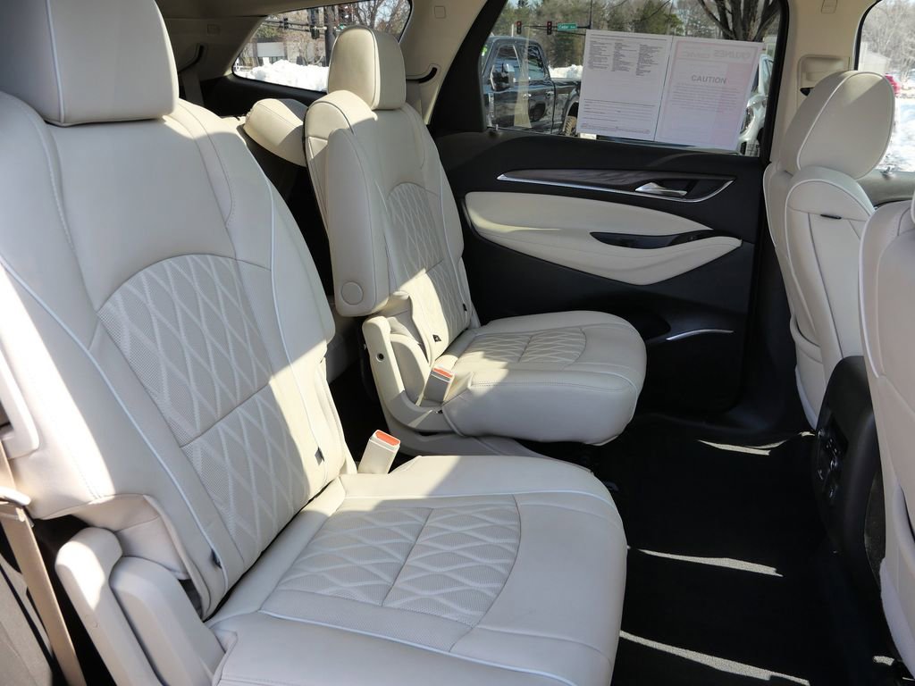 Used 2022 Buick Enclave Avenir w/ Avenir Technology Package AWD/4WD image 20