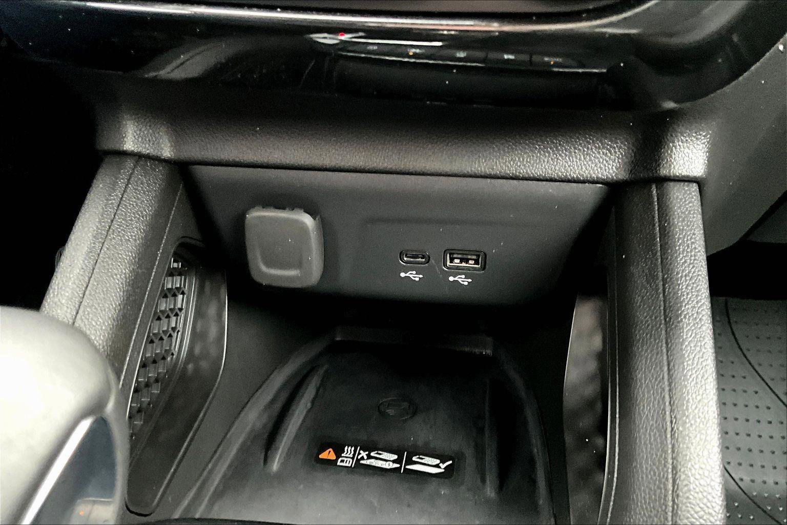 Used 2025 Chevrolet TrailBlazer RS w/ Convenience Package image 32