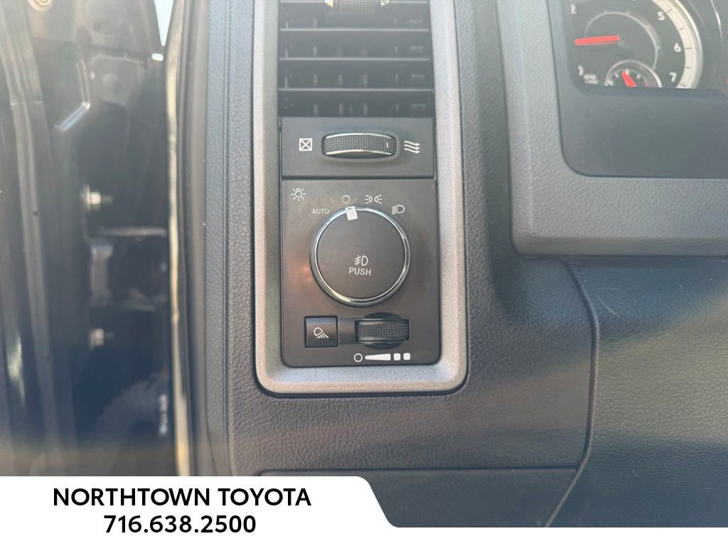 Used 2018 RAM 1500 Express w/ Express Value Package image 20