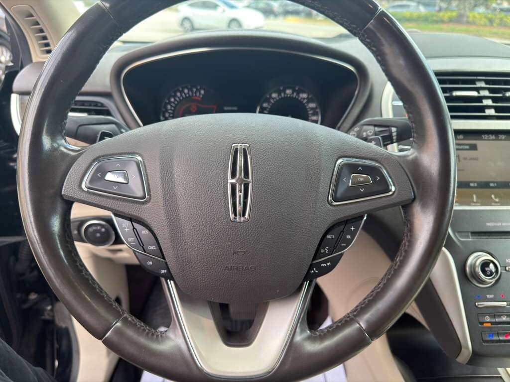 Used 2018 Lincoln MKC Reserve w/ Lincoln MKC Climate Package image 21