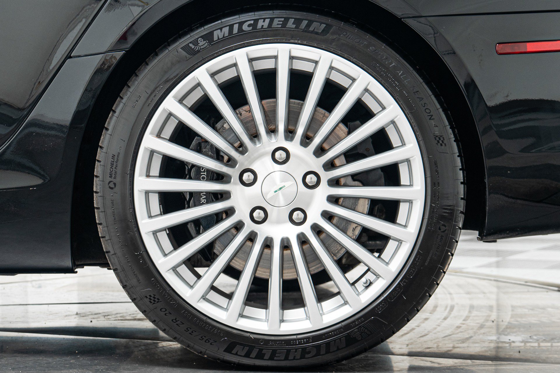 Used 2012 Aston Martin Rapide RWD image 11