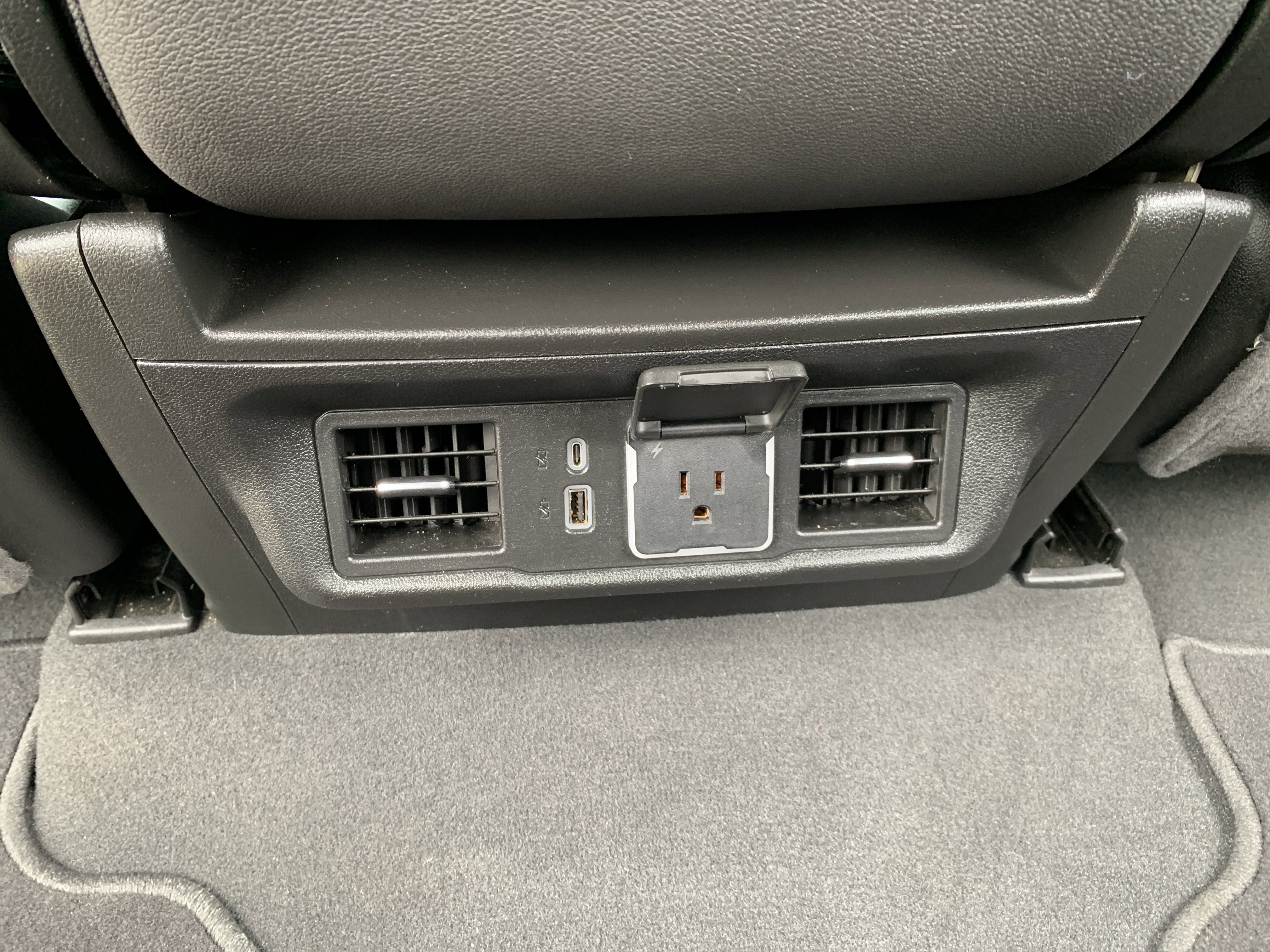 Used 2024 GMC Sierra 1500 SLT AWD/4WD image 38