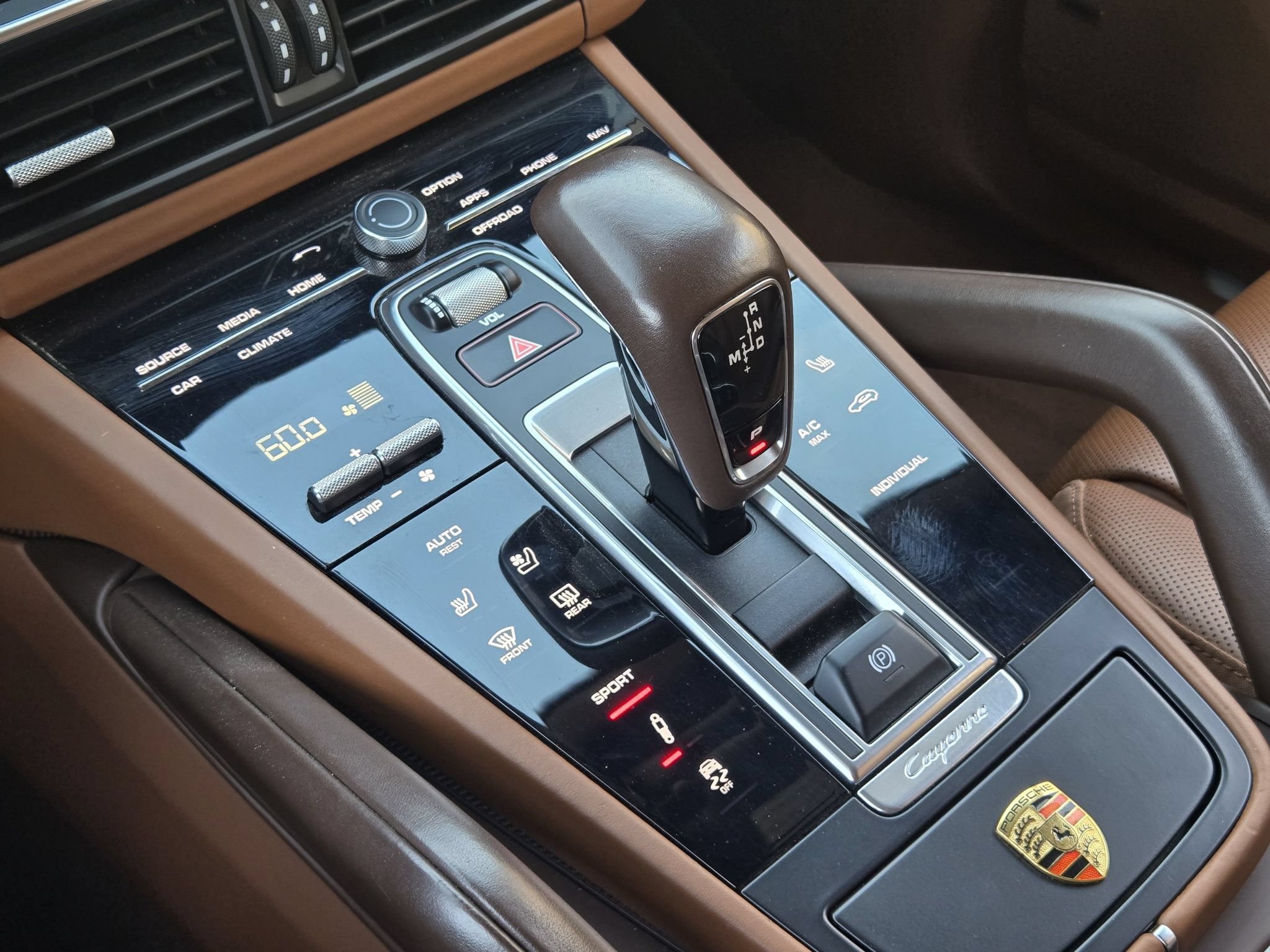 Used 2020 Porsche Cayenne S AWD/4WD image 19