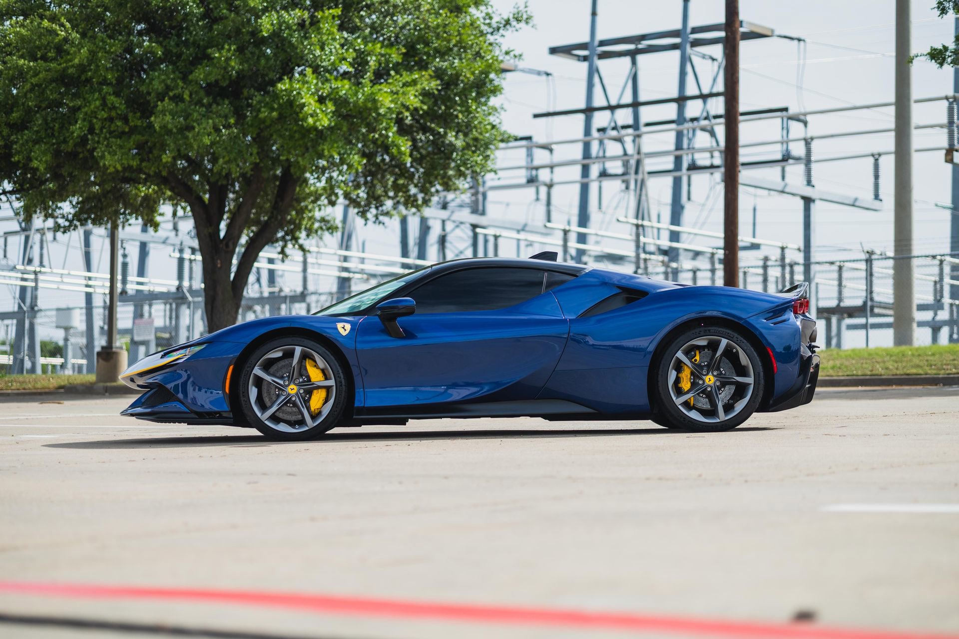 Used 2022 Ferrari SF90 Stradale image 7