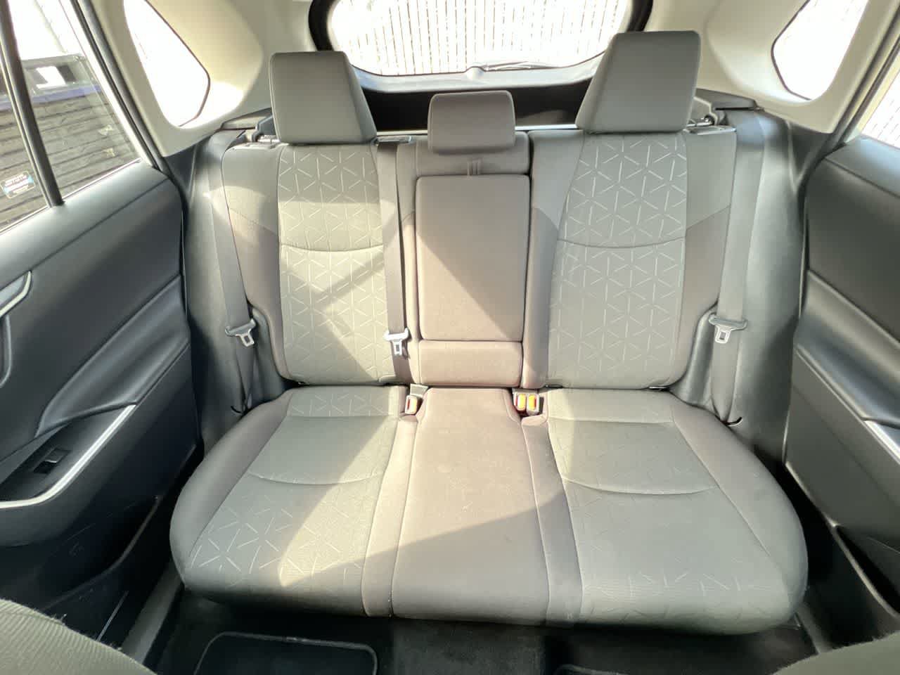 Used 2023 Toyota RAV4 XLE FWD image 23