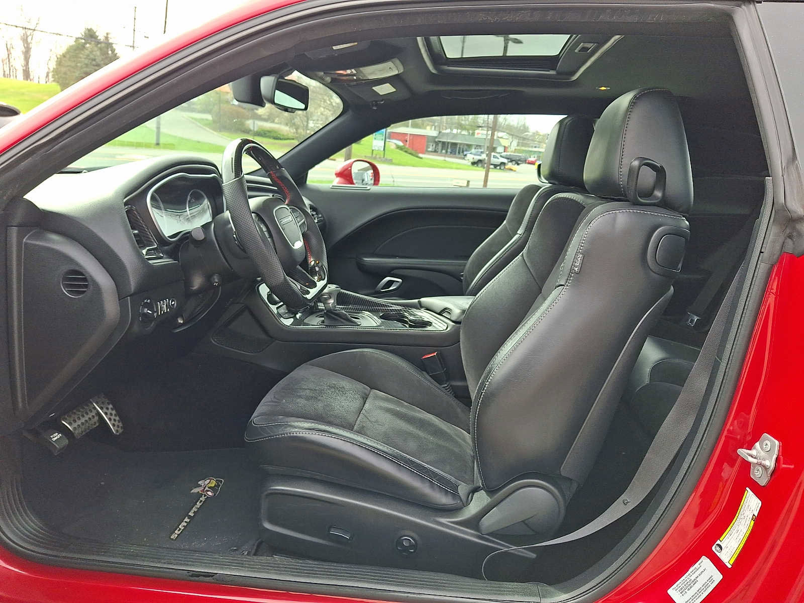 Used 2016 Dodge Challenger R/T Scat Pack w/ Leather Interior Group image 12