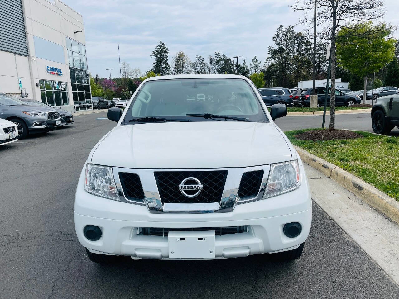 Used 2017 Nissan Frontier S w/ S Work Truck Package (4X4) image 4