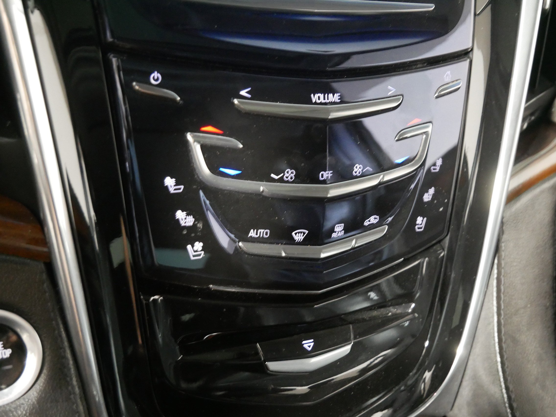 Used 2016 Cadillac Escalade Premium image 23