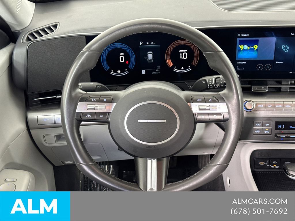 Used 2025 Hyundai Kona SEL image 27