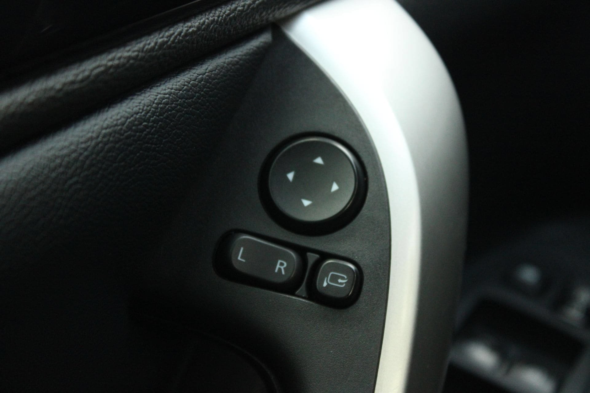 Used 2024 Mitsubishi Eclipse Cross SEL AWD/4WD image 29