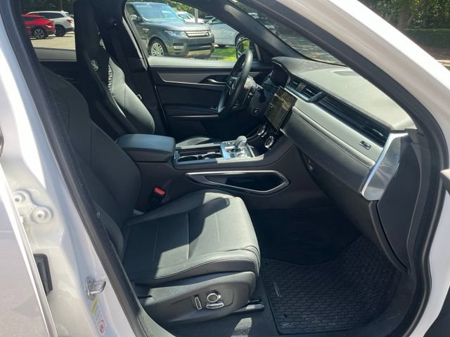 Certified 2023 Jaguar F-PACE SVR AWD/4WD image 11