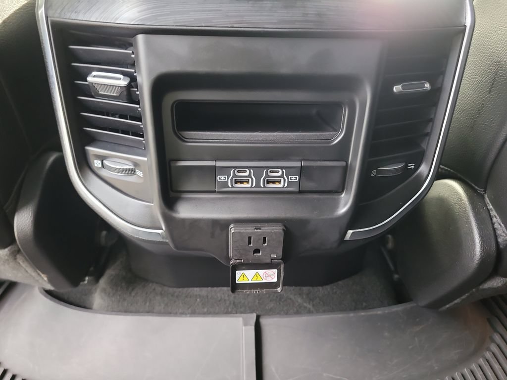 Used 2023 RAM 1500 Laramie AWD/4WD image 14