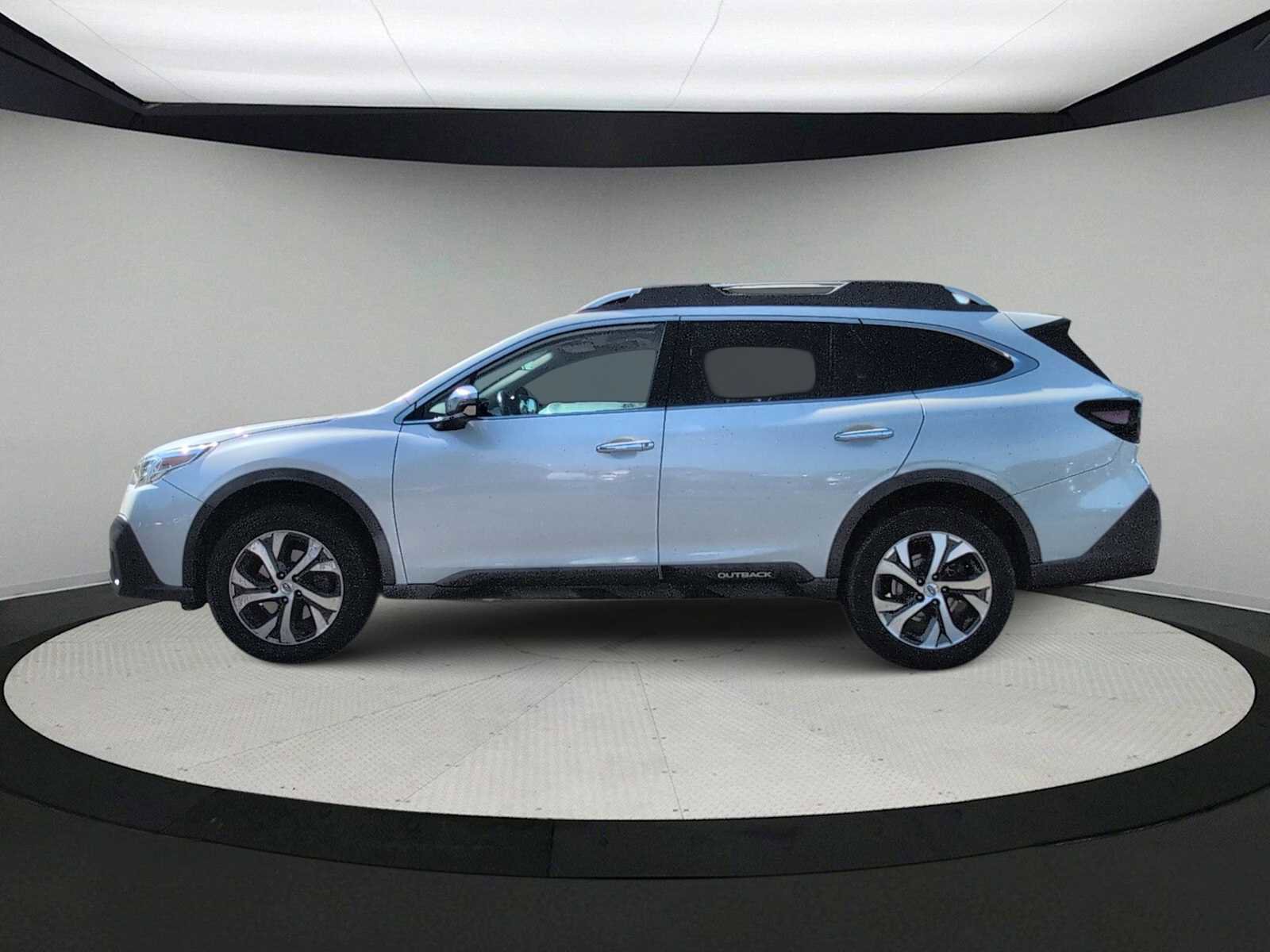 Used 2020 Subaru Outback Touring AWD/4WD image 5