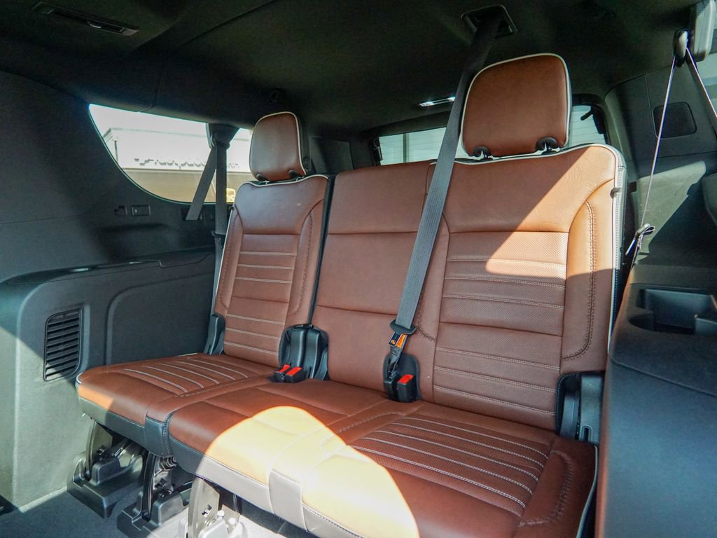 Used 2023 GMC Yukon XL Denali Ultimate image 38