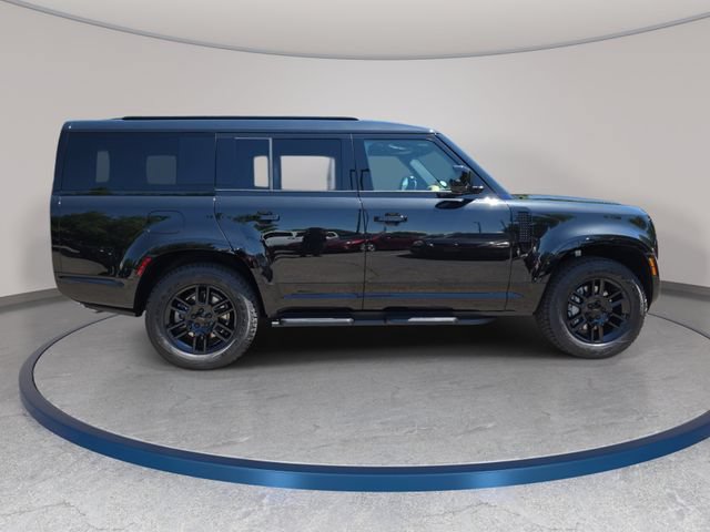 New 2026 Land Rover Defender 130 X-Dynamic SE AWD/4WD image 4