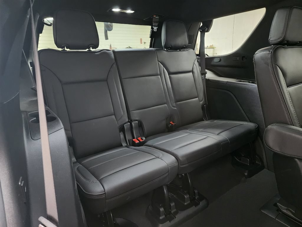 Used 2025 GMC Yukon Denali AWD/4WD image 35