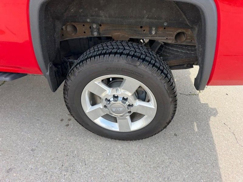 Used 2016 GMC Sierra 2500 SLT w/ Duramax Plus Package image 6