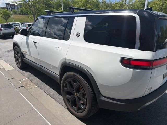 Used 2023 Rivian R1S Adventure AWD/4WD image 17