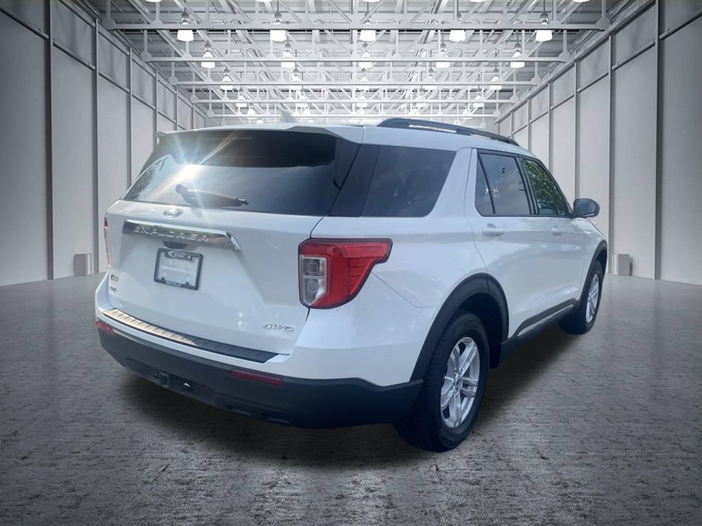 Used 2022 Ford Explorer XLT w/ Class IV Trailer Tow Package AWD/4WD image 6