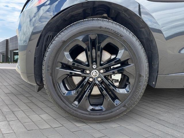 Used 2025 Jaguar F-PACE R-Dynamic S AWD/4WD image 9
