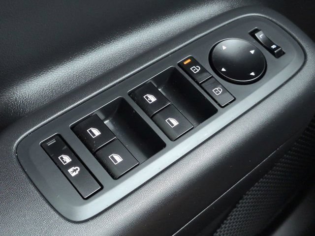 Certified 2025 Hyundai Santa Fe SE FWD image 22