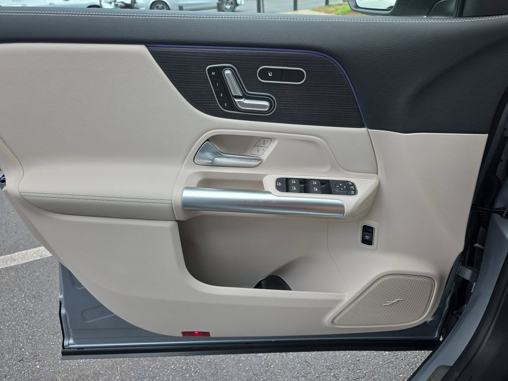 New 2026 Mercedes-Benz GLA 250 4MATIC image 19
