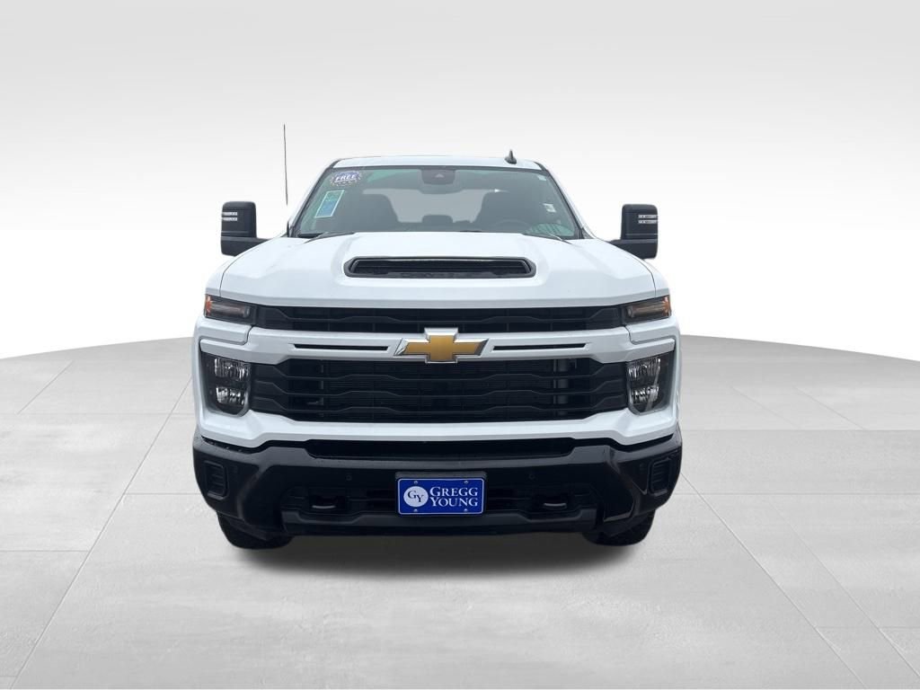 Used 2025 Chevrolet Silverado 2500 Custom w/ Custom Value Package image 10