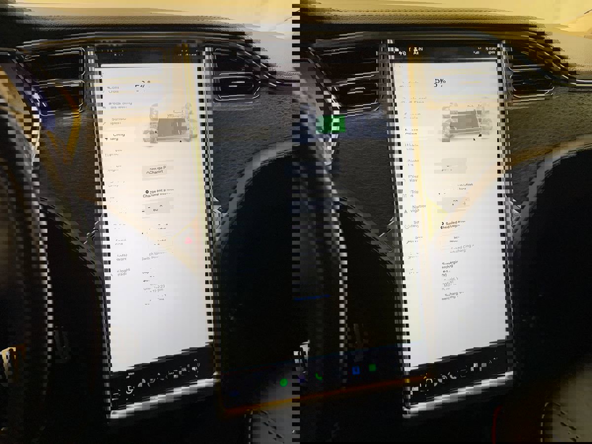 Used 2013 Tesla Model S Performance image 19