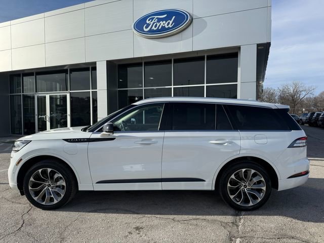 Used 2023 Lincoln Aviator Grand Touring w/ Equipment Group 301A AWD/4WD image 4