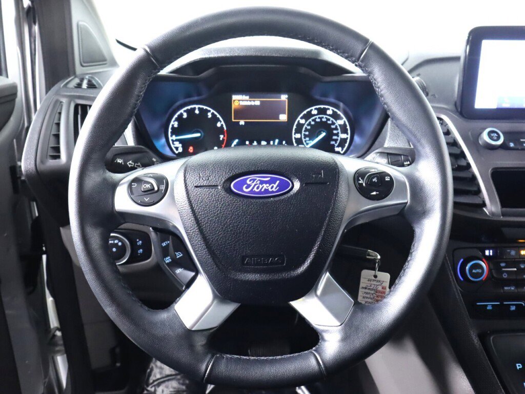 Used 2022 Ford Transit Connect XLT FWD image 11