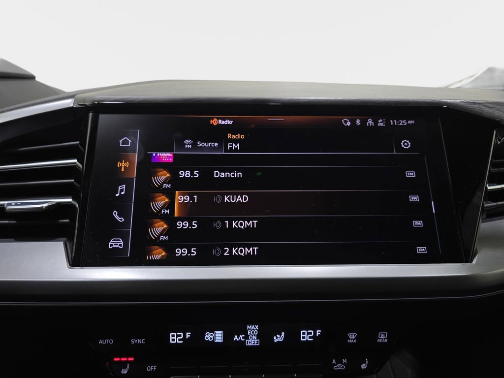 Used 2024 Audi Q4 e-tron Premium w/ Convenience Package image 22