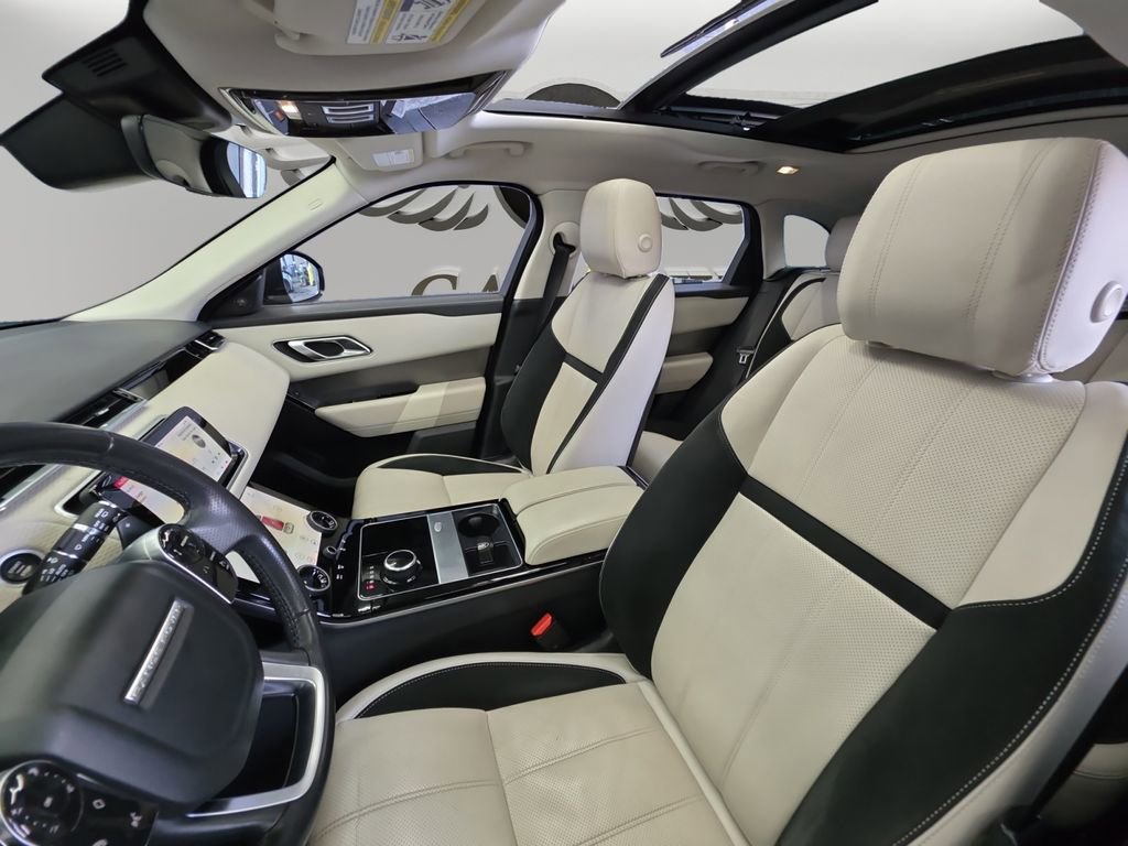 Used 2019 Land Rover Range Rover Velar S image 12