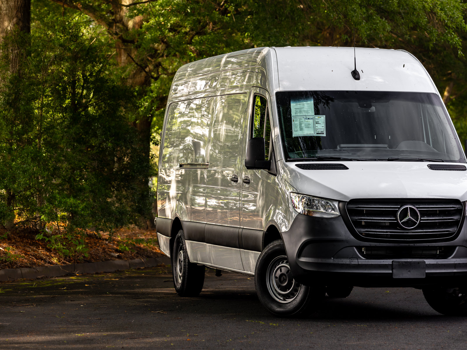 Used 2022 Mercedes-Benz Sprinter 2500 image 27