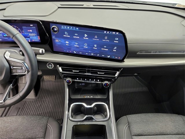 Used 2025 Chevrolet Traverse LT w/ LPO, Floor Liner Package image 24