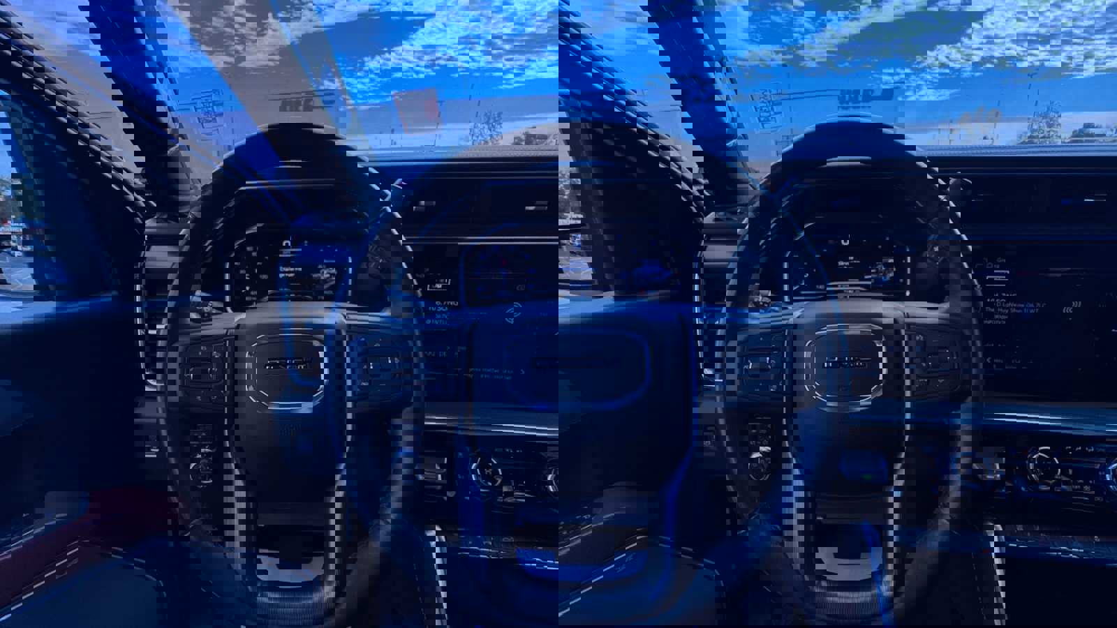 Used 2024 GMC Sierra 3500 Denali Ultimate image 15