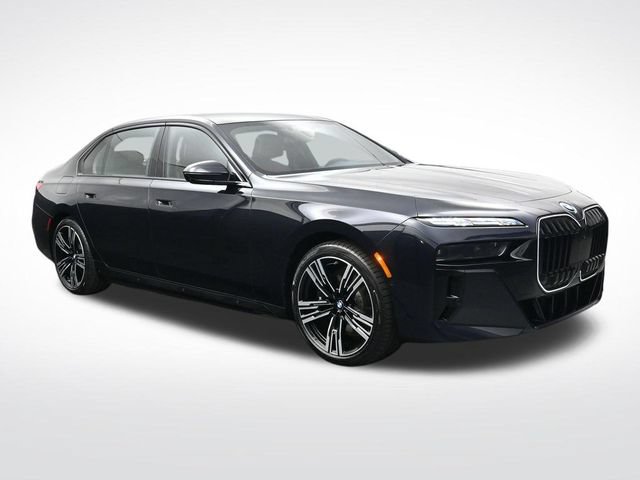 New 2026 BMW i7 xDrive60 w/ Executive Package AWD/4WD video 2